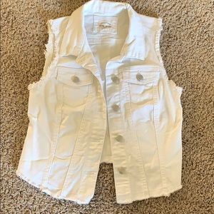 White denim vest
